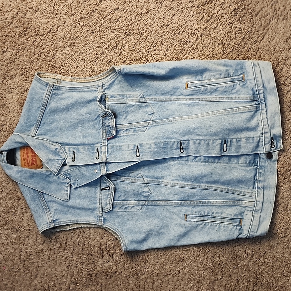 LEVIS DENIM VEST